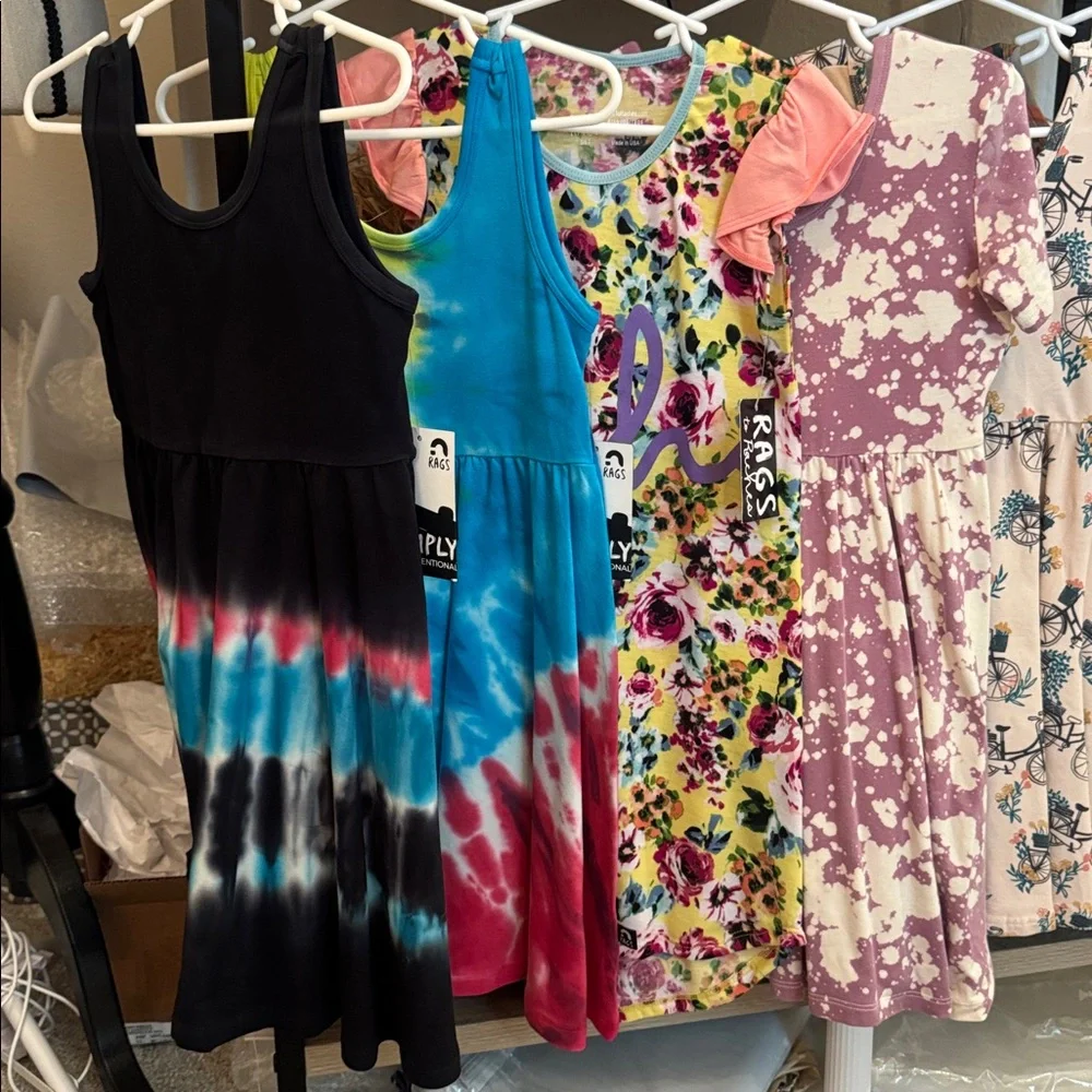 5/6 Rags to Raches Dress Collection! - Picture 6 of 7
